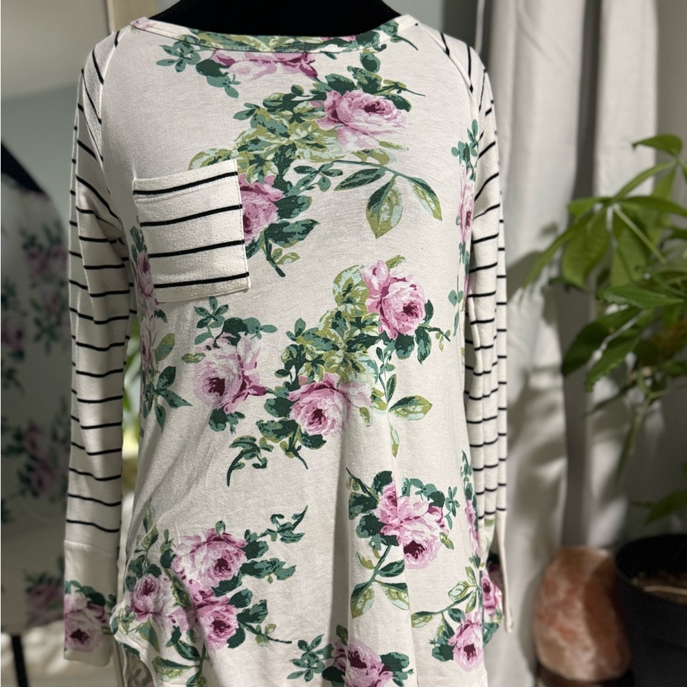 Women's Floral Striped Women's Top Small pink white